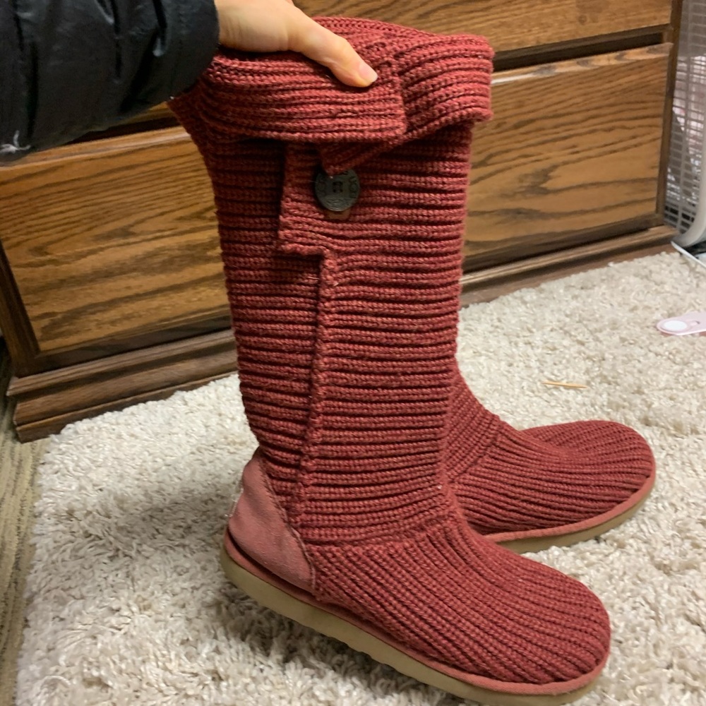 Red knit uggs size 10